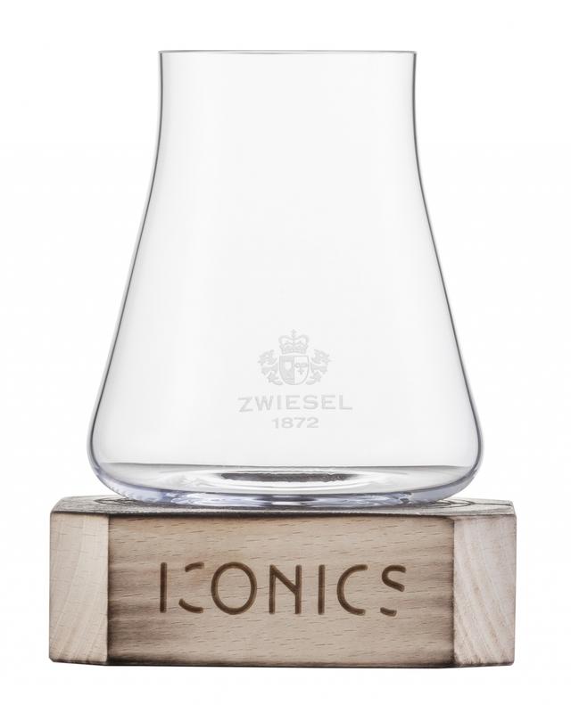 Zwiesel Glas Iconics Tumbler met houten voet 79 - 0.622 Ltr